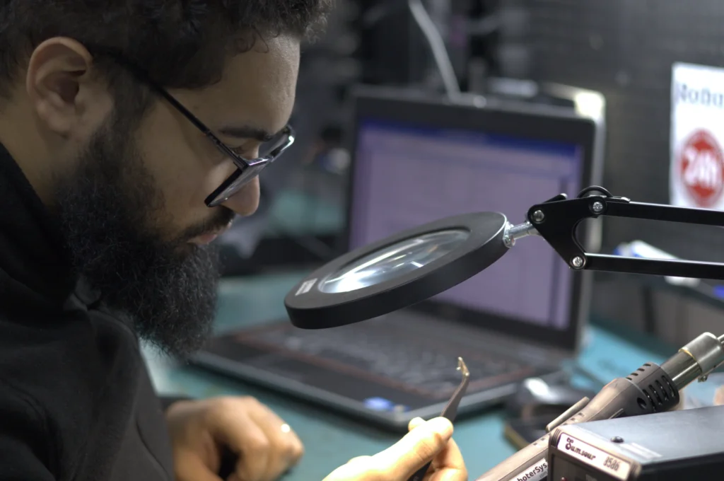 RoboterSys. Especializada em robôs KUKA Brasil