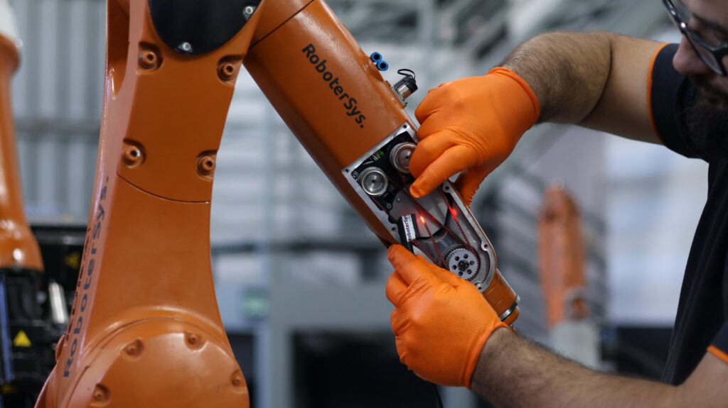 RoboterSys. Especializada em robôs KUKA Brasil