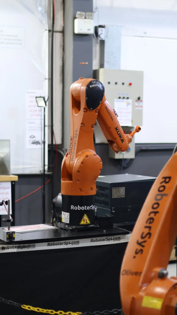 RoboterSys. Especializada em robôs KUKA Brasil